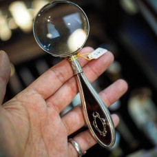 英國製造的玳瑁純銀古董放大鏡